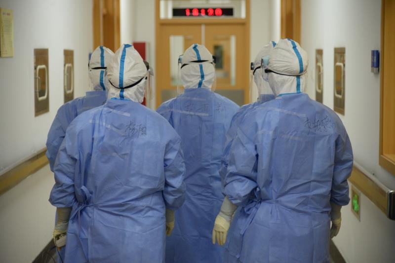 武漢加油！中國(guó)加油！生命重于泰山！ 疫情就是命令！防控就是責(zé)任！